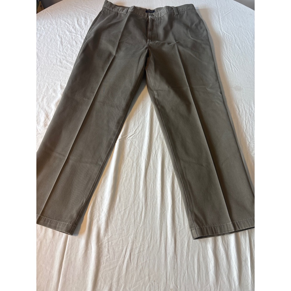 Dockers Khakis Pants Mens 38x31 Olive Green Straight Leg Chinos